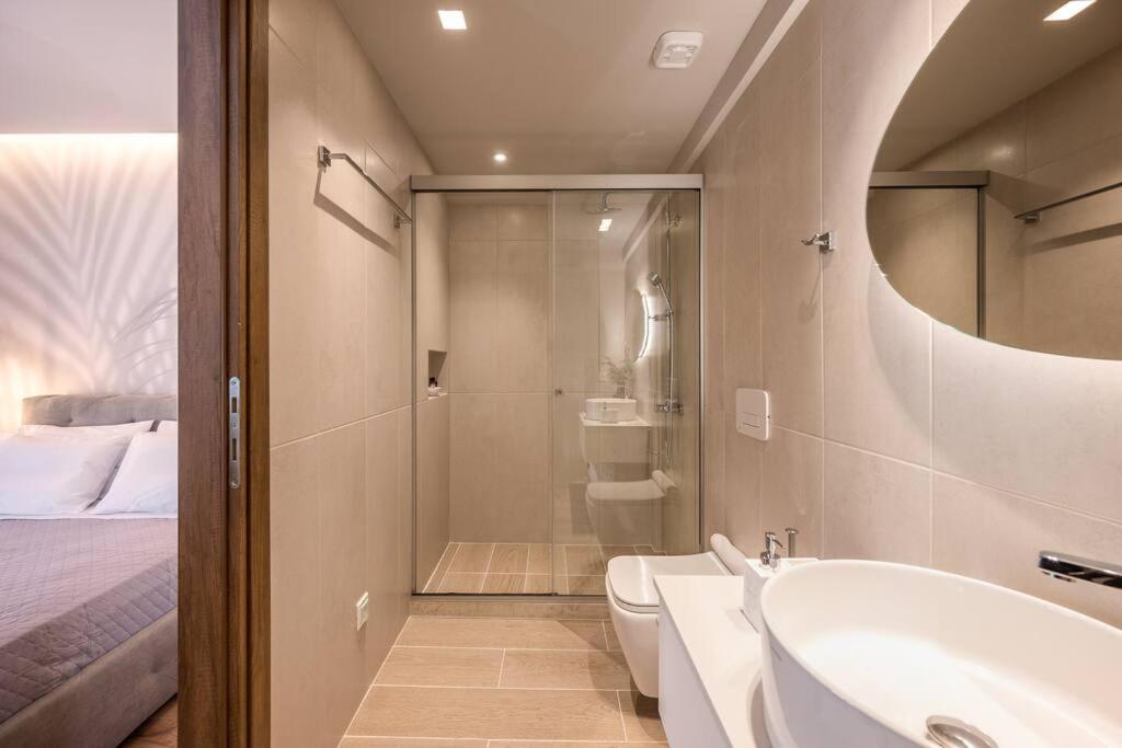 Amalia'S Luxury Apartment 1 Iraklion Buitenkant foto